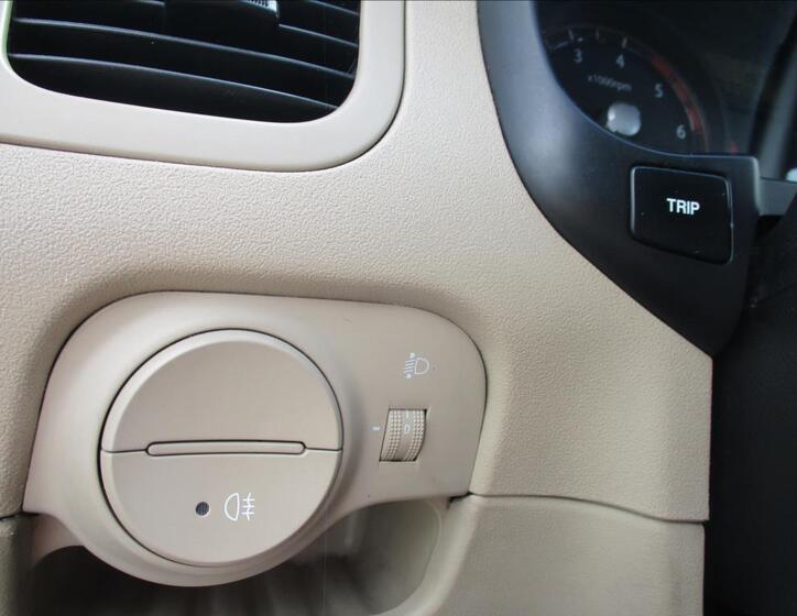 KIA Rio 27