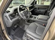 Land Rover Defender 11
