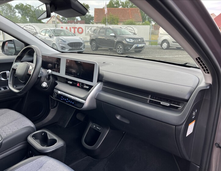 Hyundai IONIQ 21