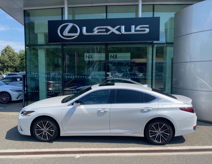 Lexus ES 300h 2