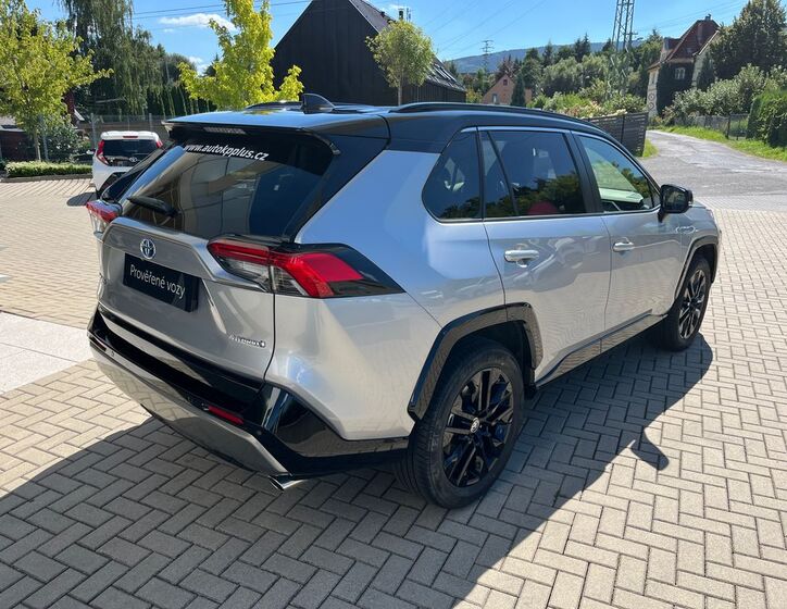 Toyota RAV4 6