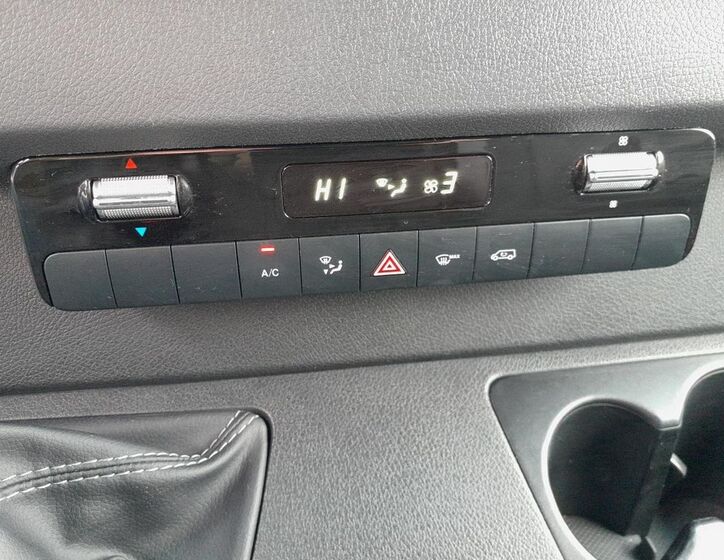 Mercedes-Benz Sprinter 18