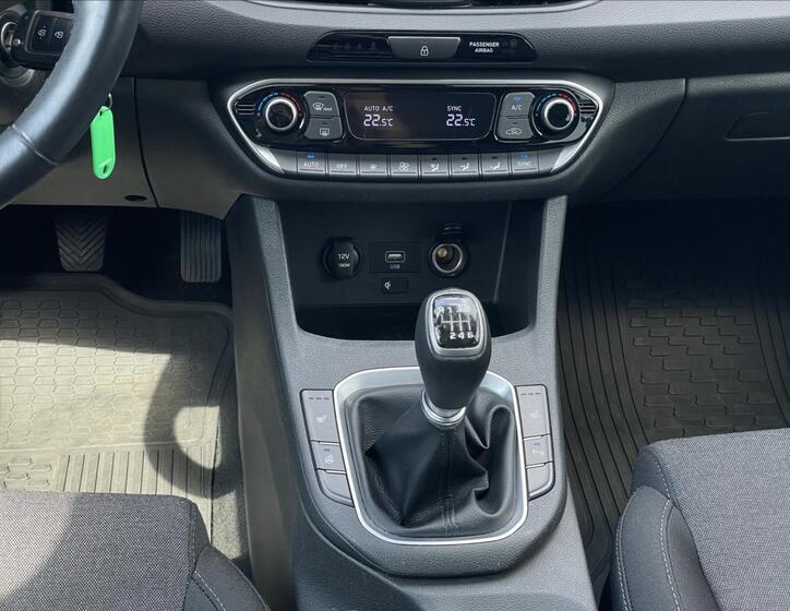 Hyundai i30 13
