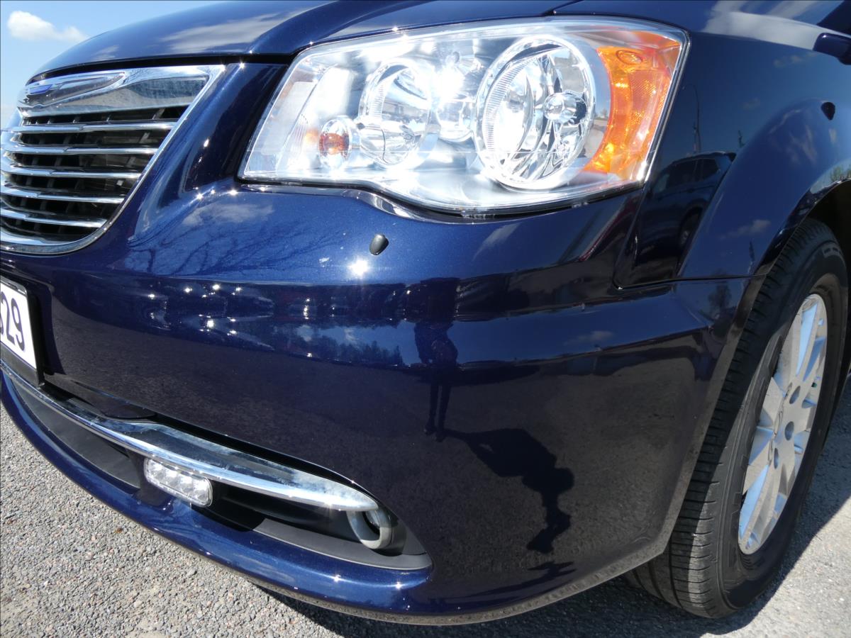 Chrysler Town & Country