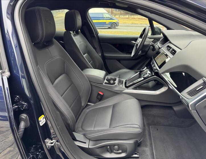 Jaguar I-Pace 15