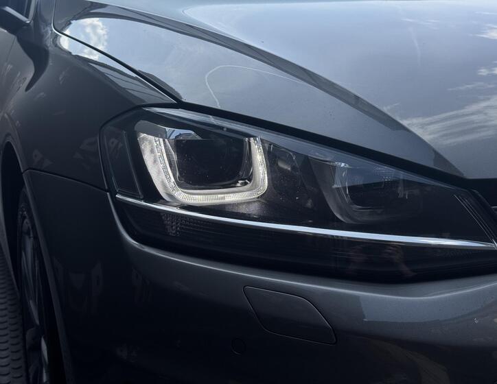 Volkswagen Golf 34
