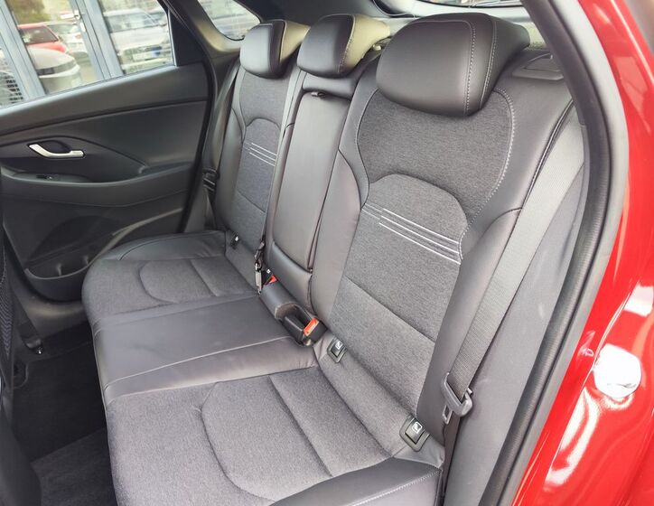 Hyundai i30 11