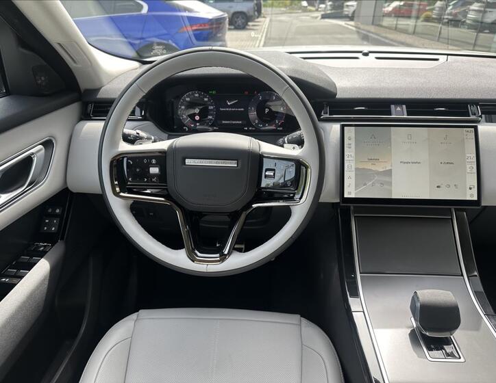 Land Rover Range Rover Velar 14