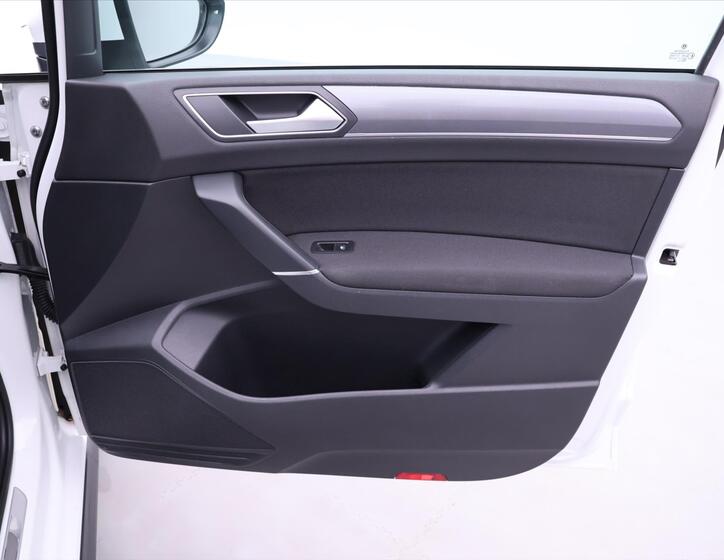 Volkswagen Touran 13