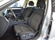 Volkswagen Passat 9