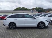 Hyundai i30 4