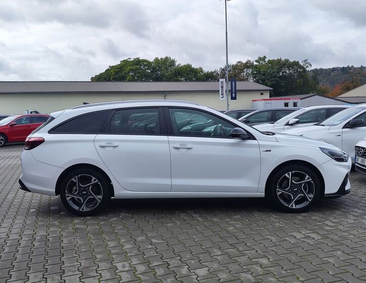 Hyundai i30 4
