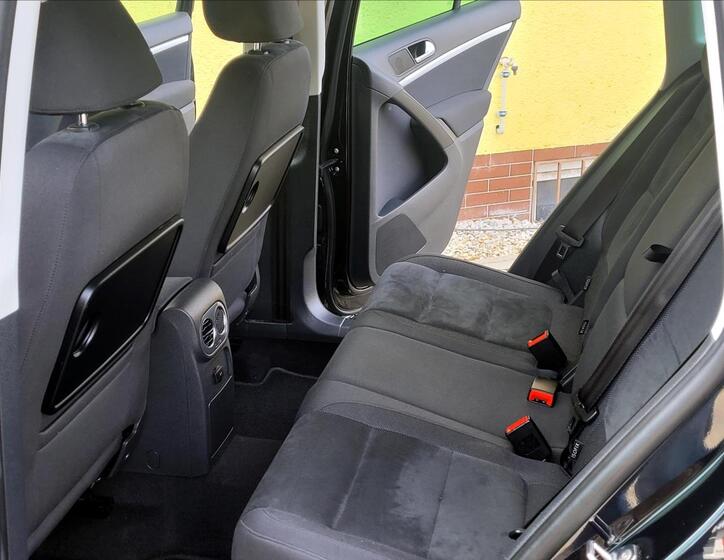 Volkswagen Tiguan 16
