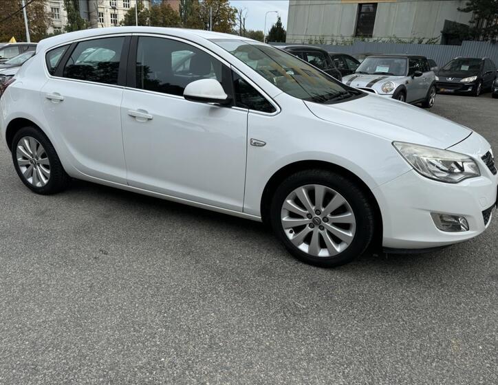 Opel Astra 11