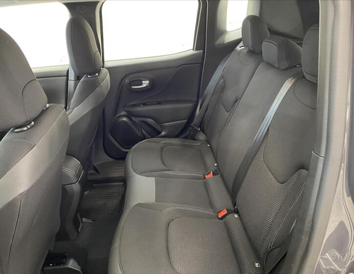 Jeep Renegade 6