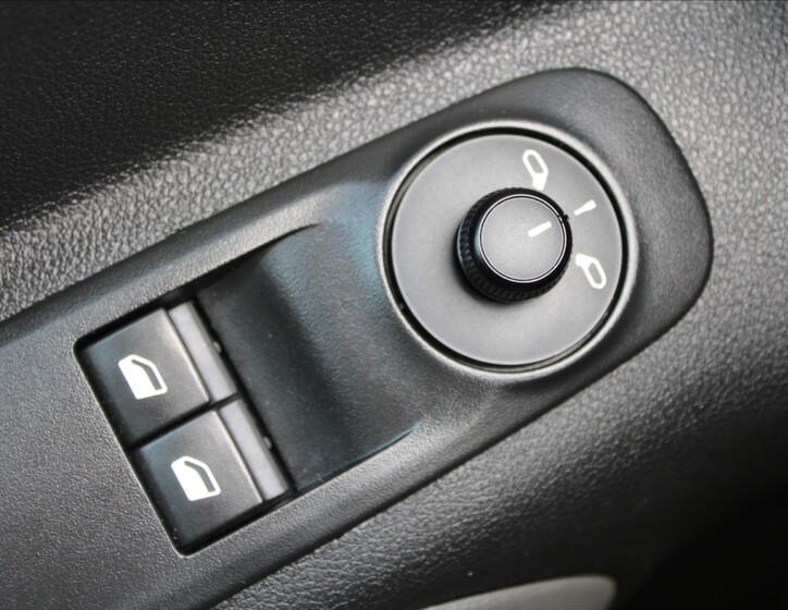 Peugeot Rifter 17
