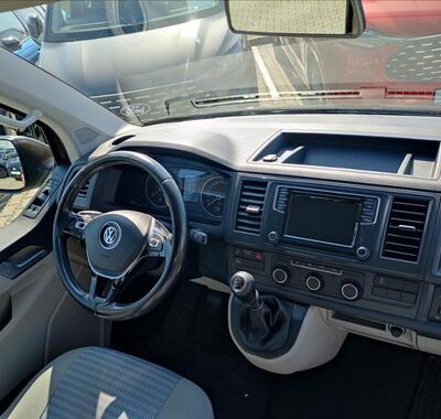 Volkswagen Caravelle 21