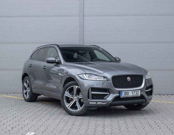 Jaguar F-Pace 3