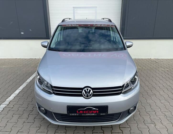 Volkswagen Touran 2
