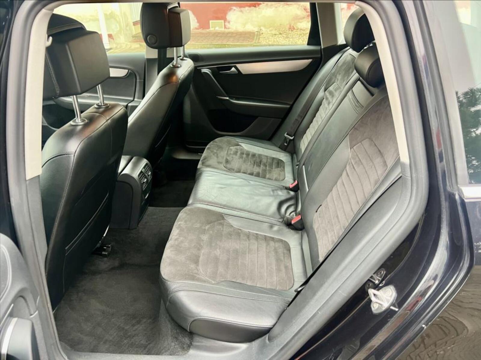 Volkswagen Passat 10