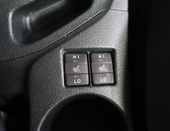 Toyota Auris 34