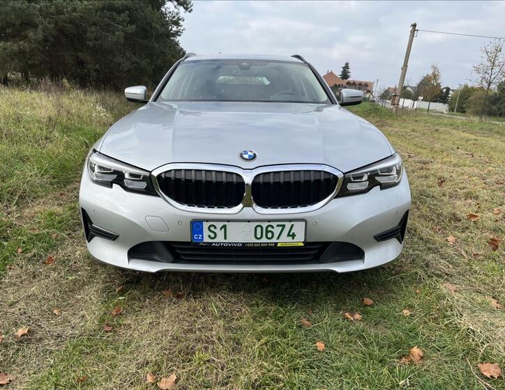 BMW Řada 3 2