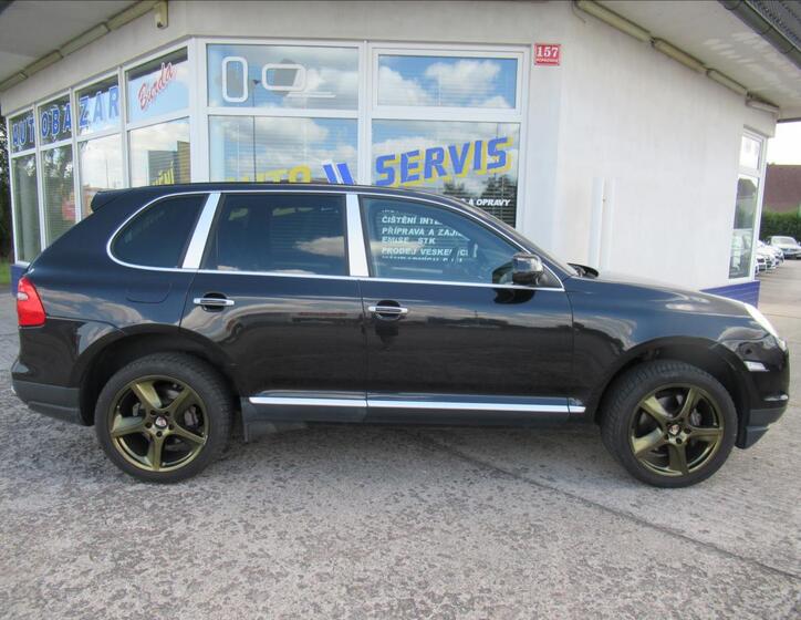 Porsche Cayenne 7