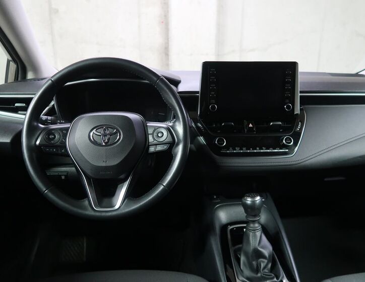 Toyota Corolla 16