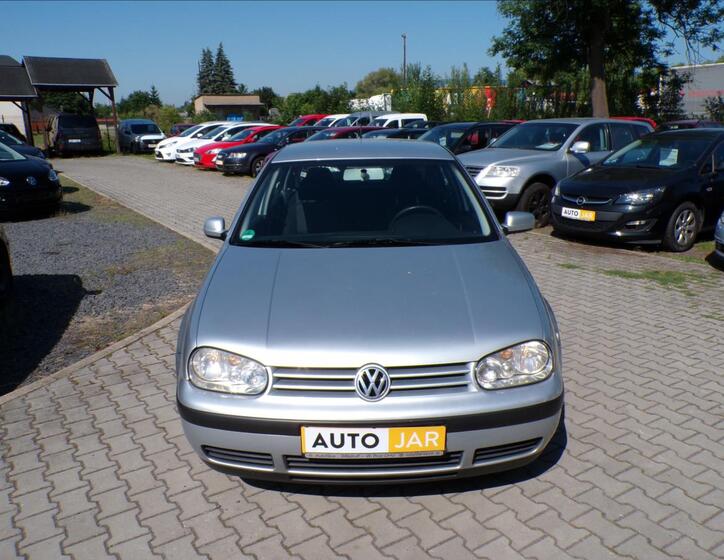 Volkswagen Golf 2