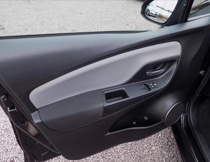 Toyota Yaris 20