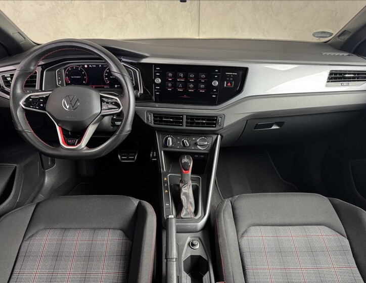 Volkswagen Polo 16