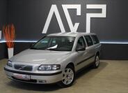 Volvo V70 1