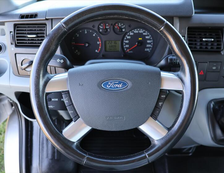 Ford Transit 18