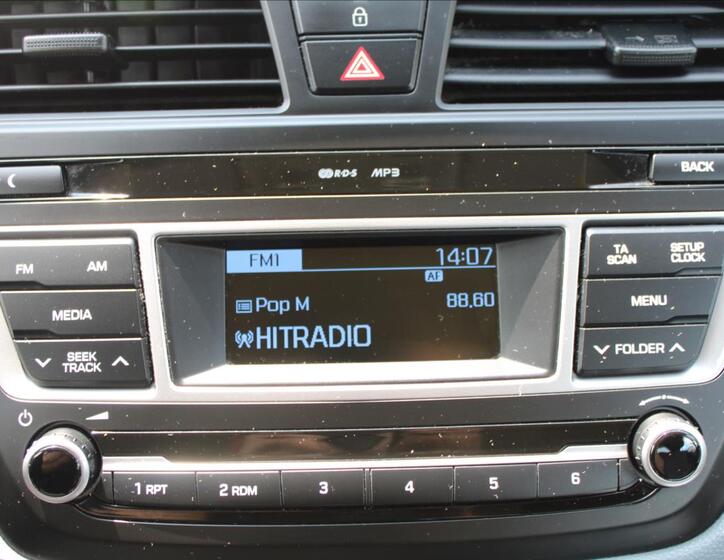 Hyundai i20 15