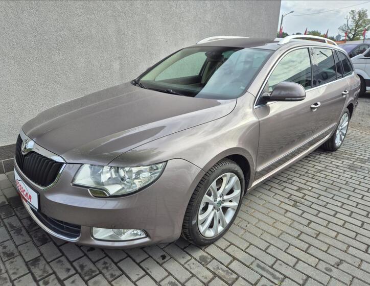 Škoda Superb 1