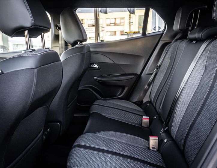 Peugeot 2008 16