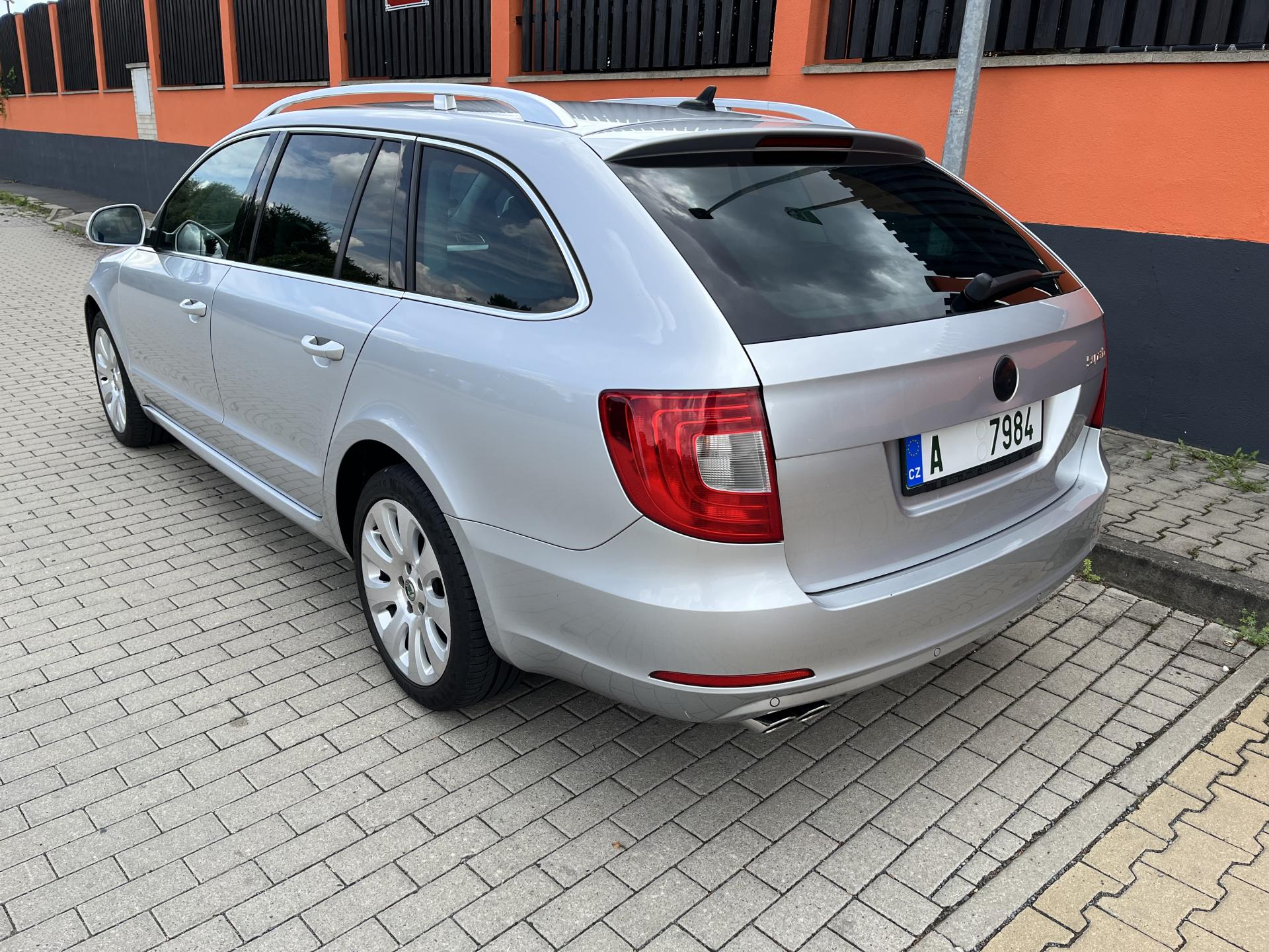 Škoda Superb