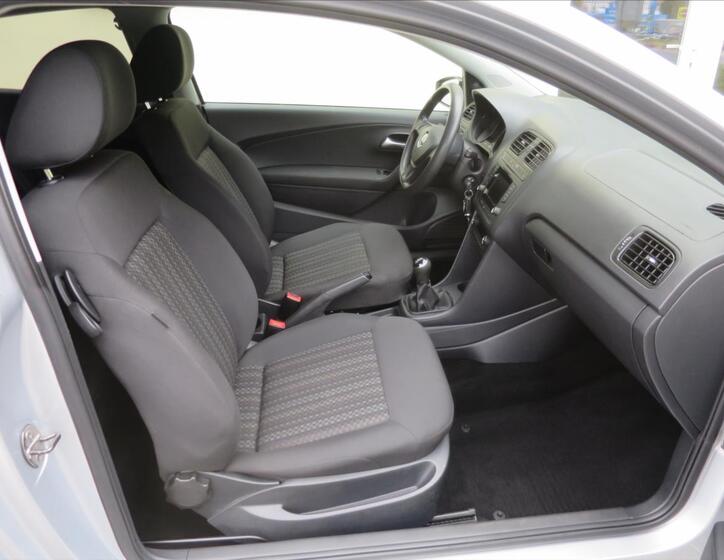 Volkswagen Polo 10