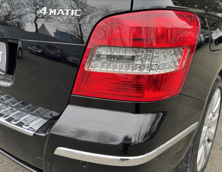 Mercedes-Benz GLK 11