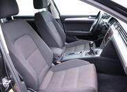Volkswagen Passat 11