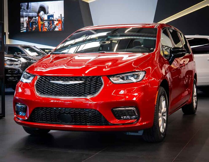 Chrysler Pacifica 1
