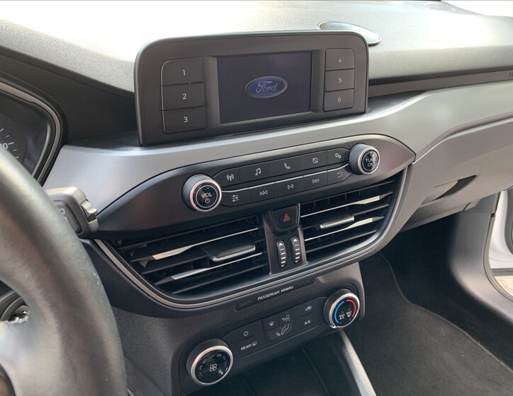Ford Focus 11