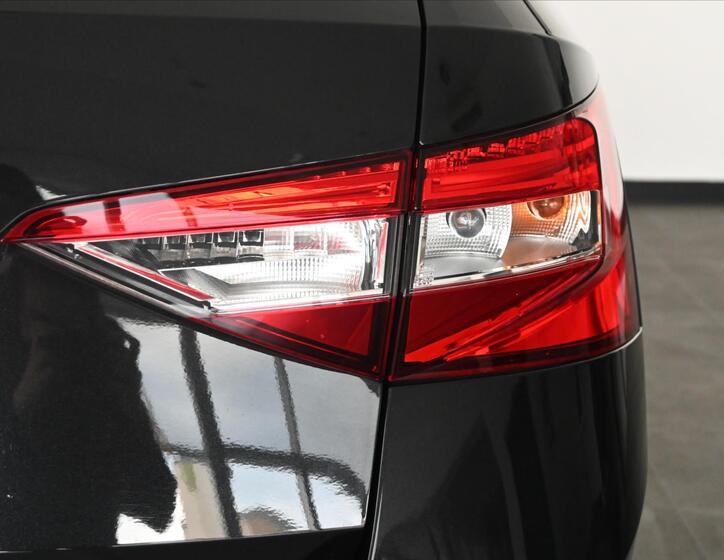 Škoda Superb 33