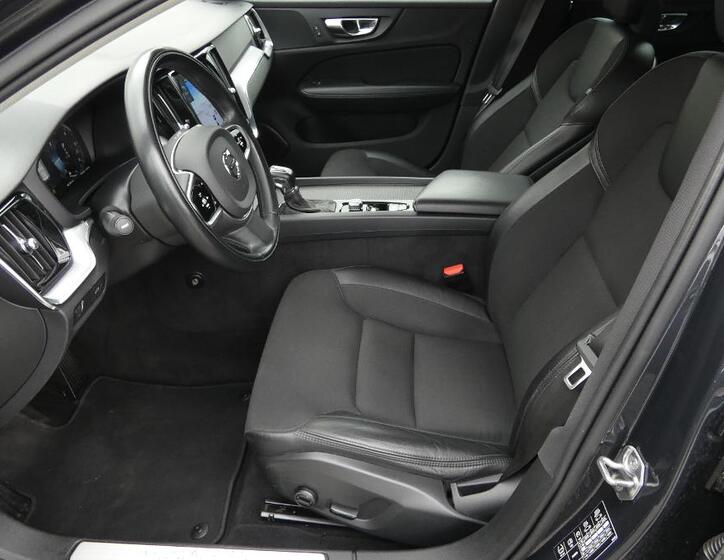 Volvo V60 17