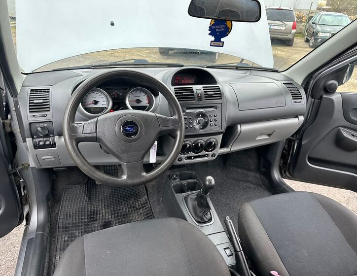 Subaru Justy 9