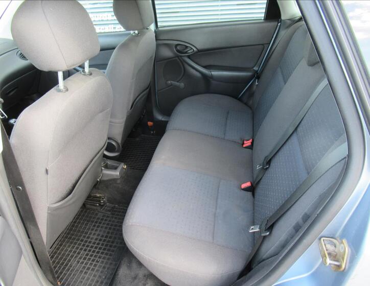 Ford Focus 10