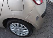 Hyundai i10 15