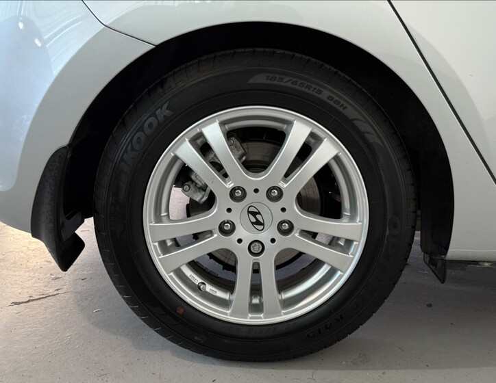 Hyundai i30 21