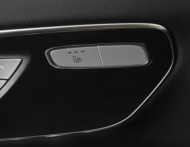 Mercedes-Benz Třídy V 27