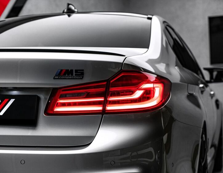 BMW M5 9